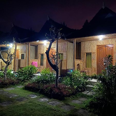 D'Yoga Bamboo House Hotel Kintamani  Exterior photo