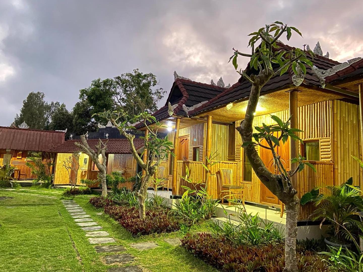 D'Yoga Bamboo House Hotel Kintamani  Exterior photo