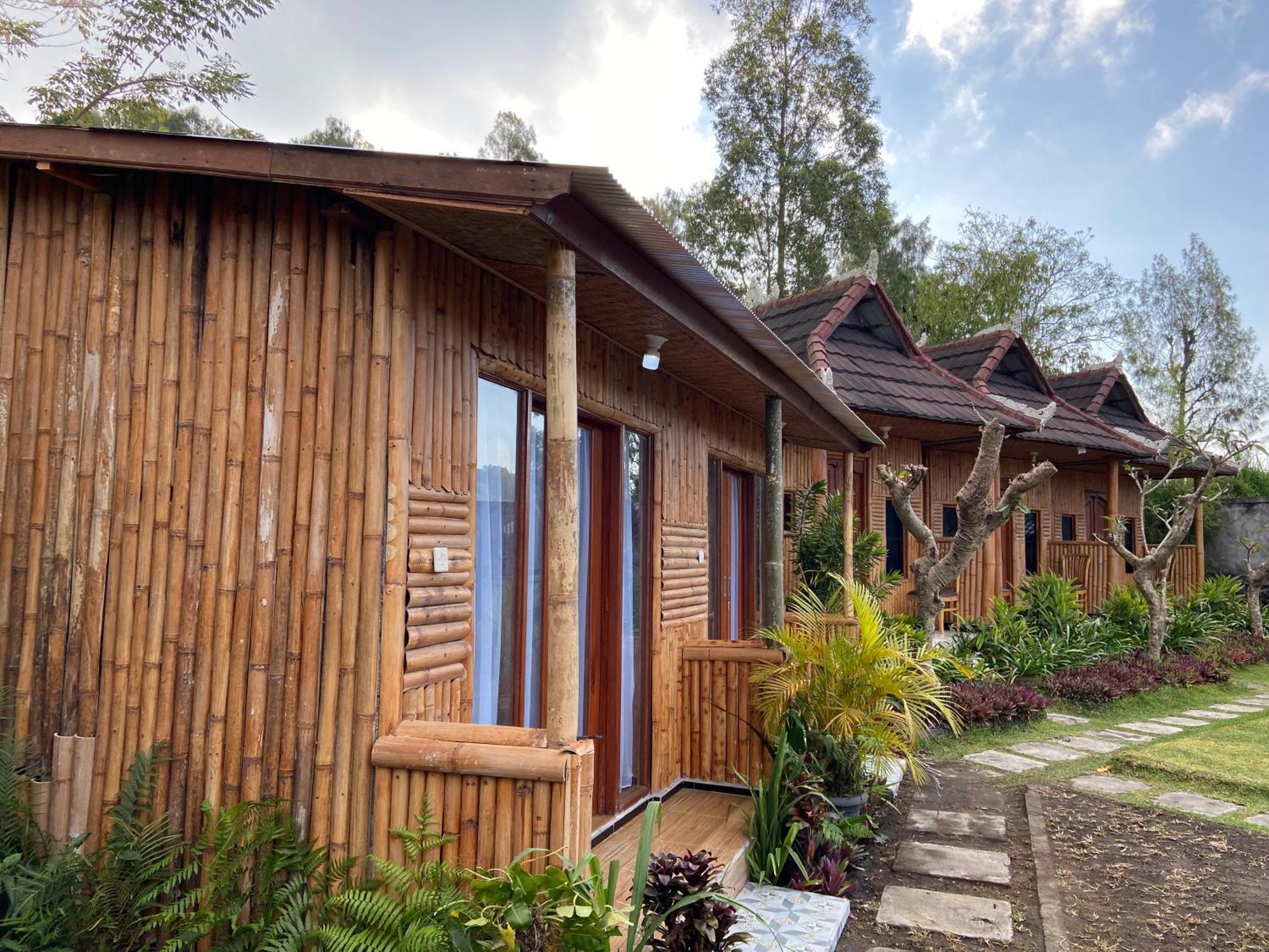 D'Yoga Bamboo House Hotel Kintamani  Exterior photo