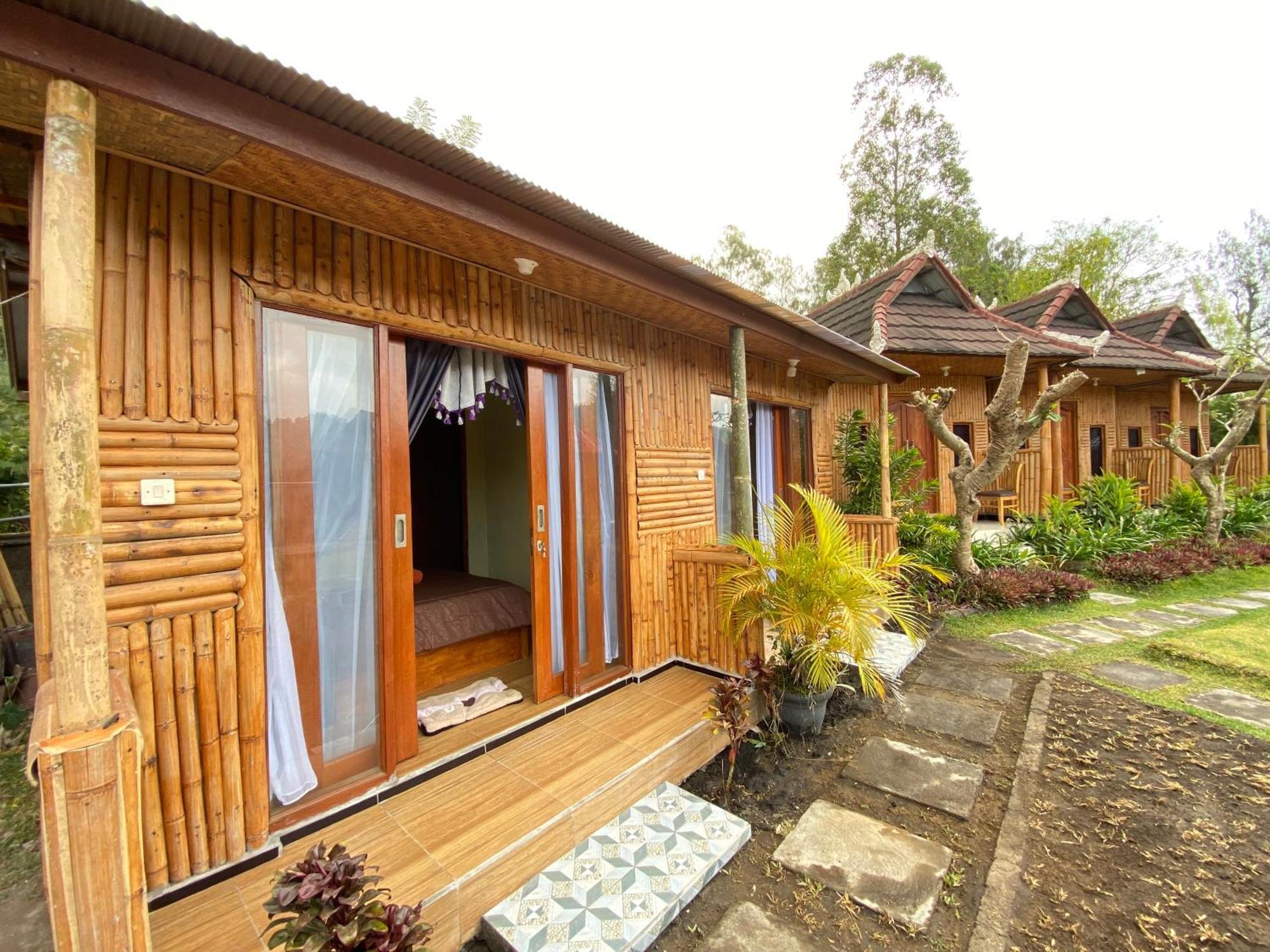 D'Yoga Bamboo House Hotel Kintamani  Exterior photo